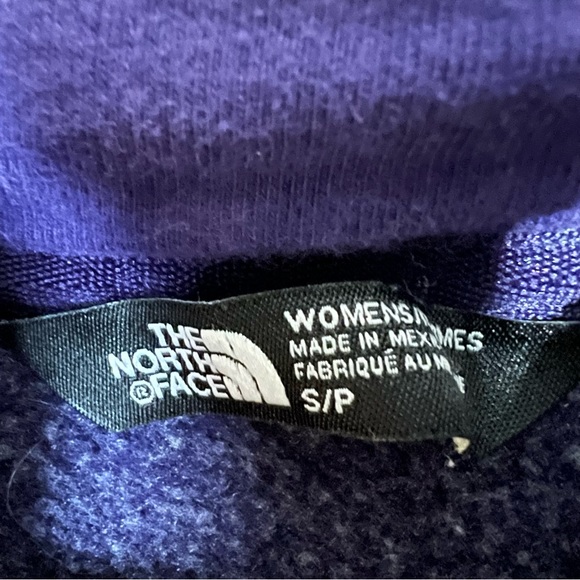 The North Face Women's Small Purple Hoodie with Animal Print Logo Sweatshirt - Picture 7 of 10
